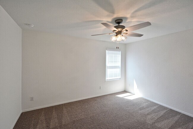 Building Photo - 766 Tulsa Trl