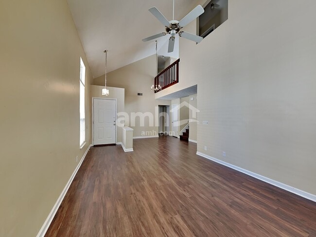 Building Photo - 1212 Wembley Dr