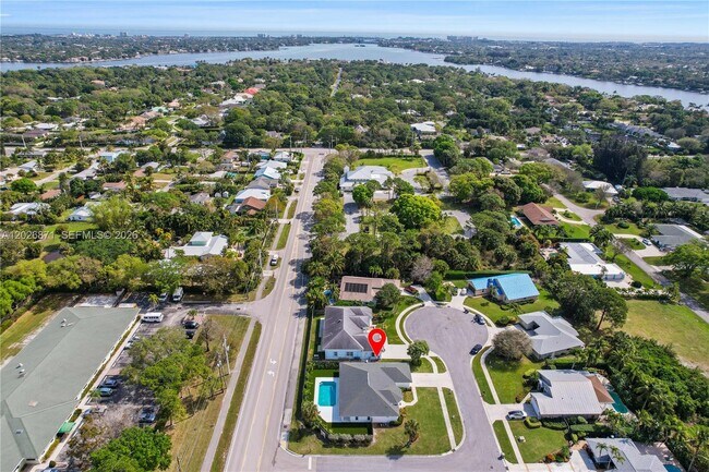 Building Photo - 5923 Loxahatchee Pines Dr