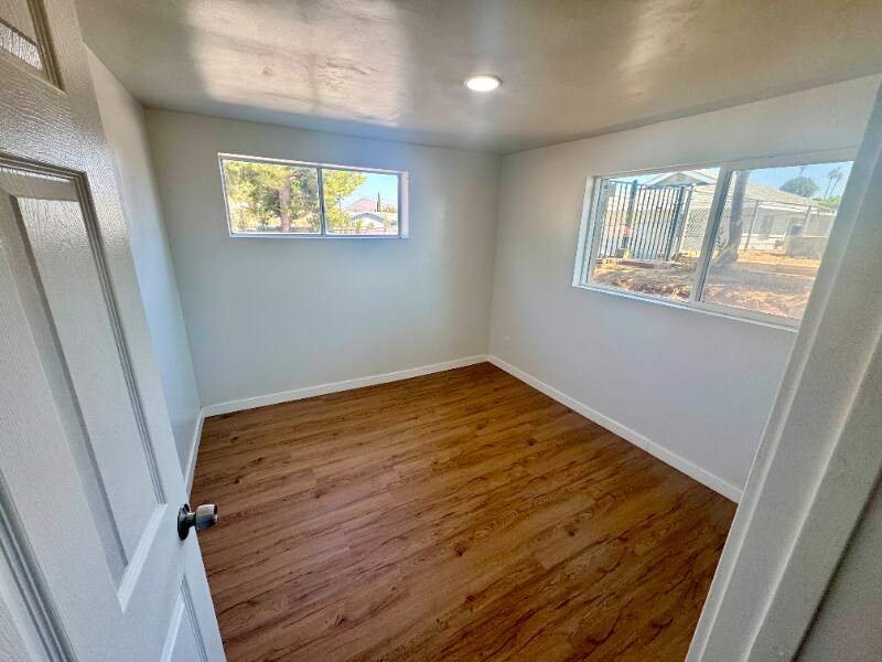 Building Photo - 5557 Ave Juan Bautista