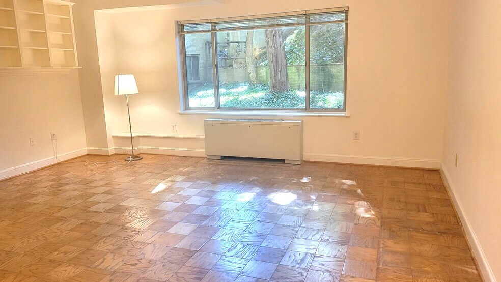 Building Photo - 2755 Ordway St NW