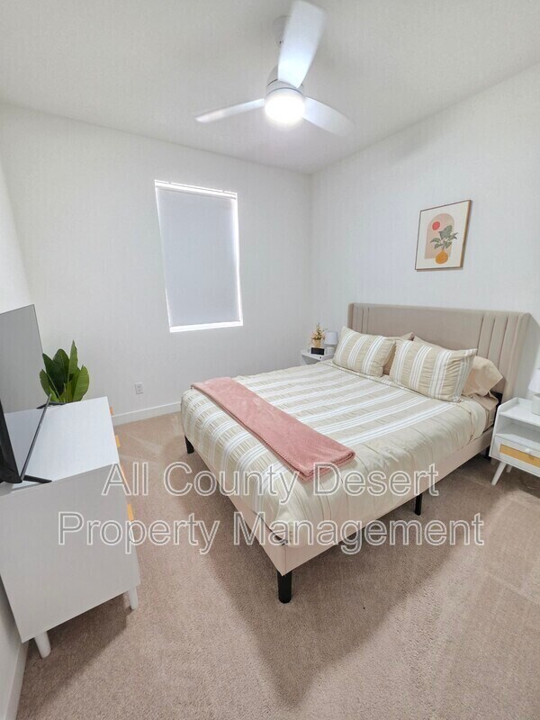 Building Photo - 35460 Domani Dr