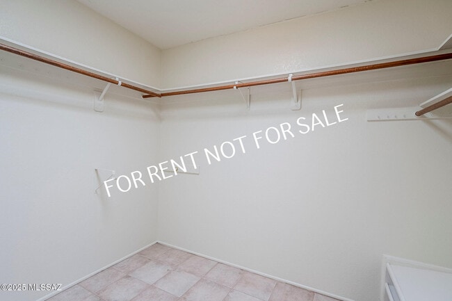 Building Photo - 5084 N Camino Del Lazo