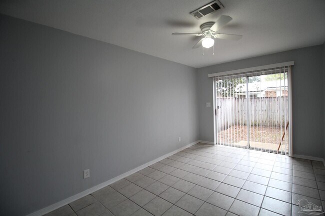 Building Photo - 3685 E Olive Rd