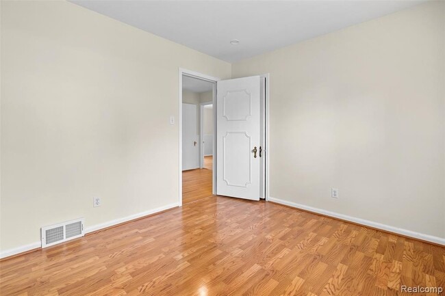 Building Photo - 1121 N Lafayette St