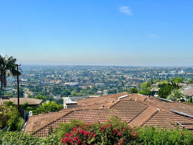 Building Photo - Beautiful Hilltop Del Cerro House with Amazing Views As Far As The Ocean!