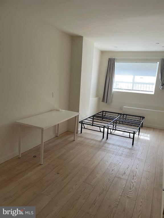 Building Photo - 3627 Spring Garden St