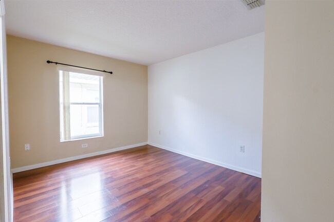 Building Photo - 2674 Willow Glen Cir