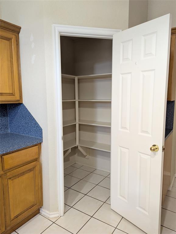 Building Photo - 2604 Southern Hills Dr