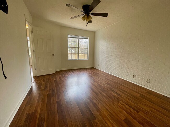 Building Photo - Beautiful 3-Bedroom Home in Prime Goodlettsville Location!