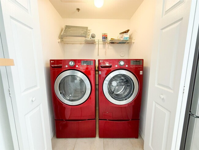 Building Photo - 3105 NE 184th St