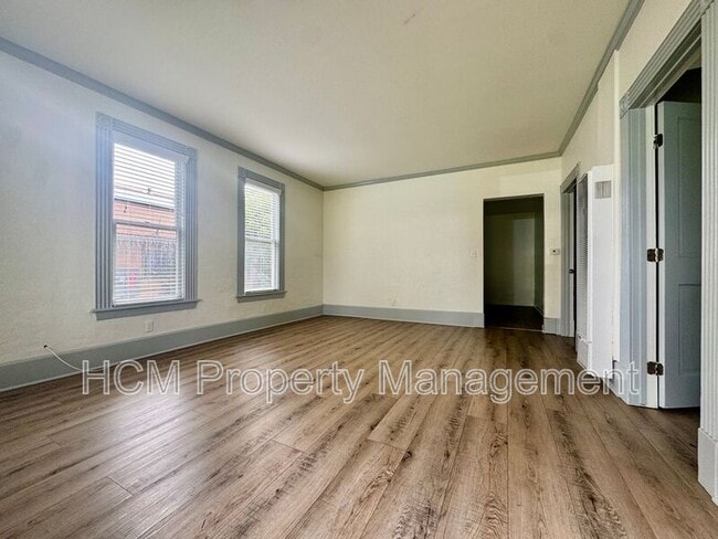 Building Photo - 1570 Locust St