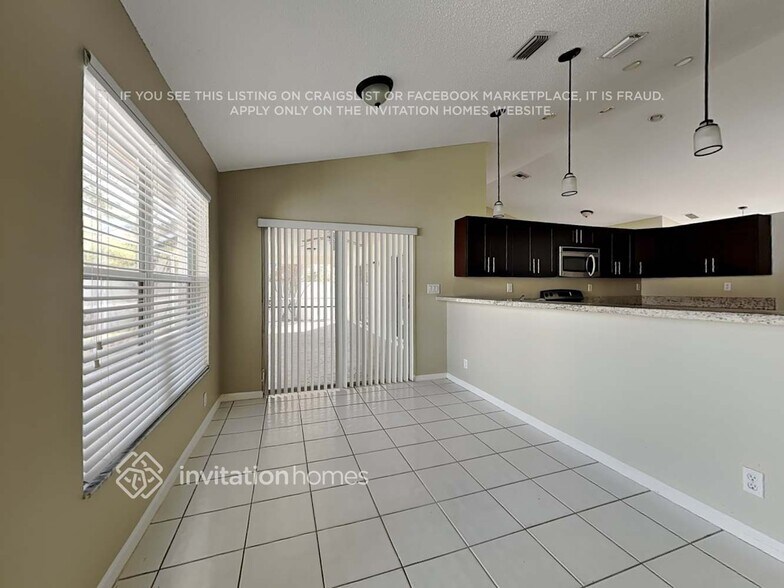 Building Photo - 9212 Renoir Ct