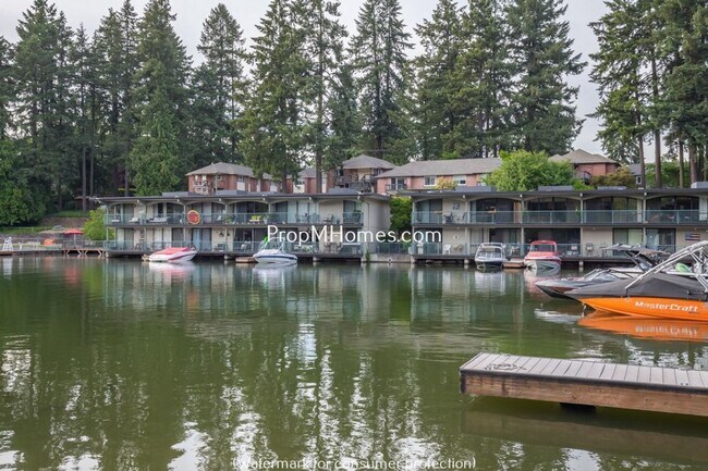 Building Photo - Lakefront Living – One-Bedroom Condo + Lak...