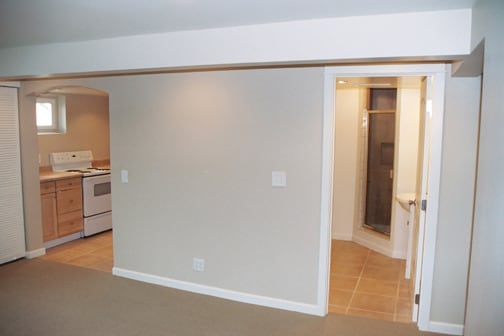 Building Photo - 2 Bedroom Duplex Apartment near Green Lake!