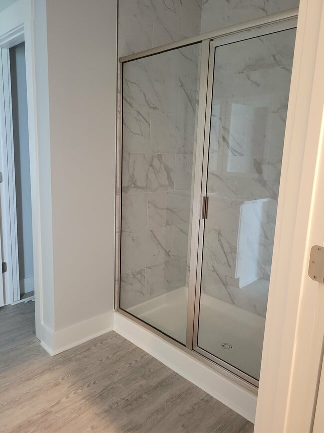 Building Photo - 13 Alexander Way