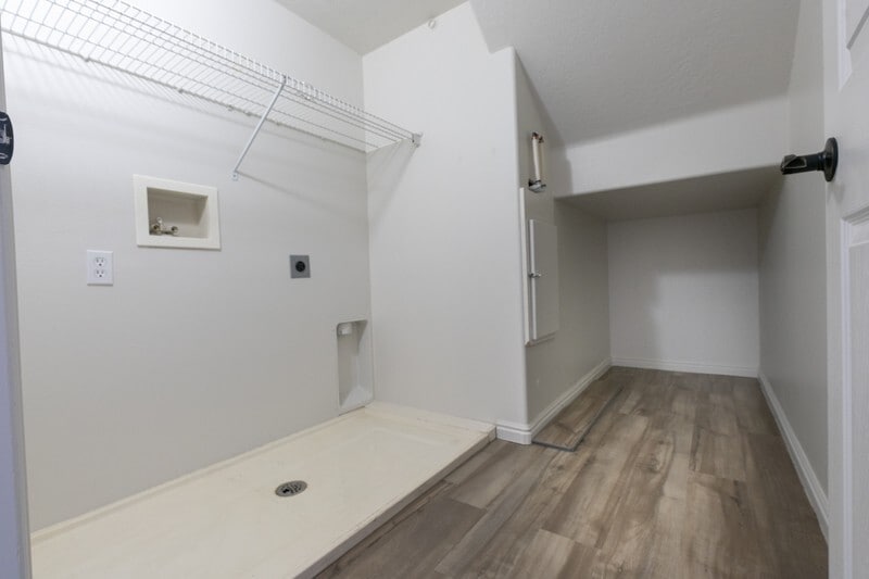 Building Photo - 1015 S 1850 W