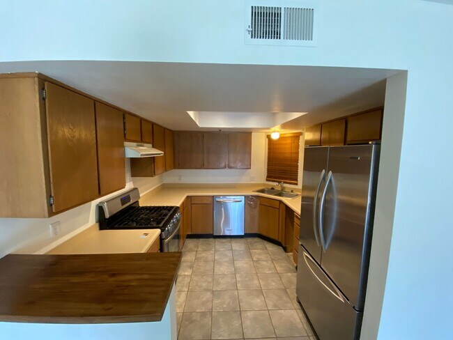 Building Photo - 2230 Exposition Dr