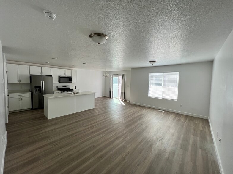 Building Photo - 3641 W Barley Bnd