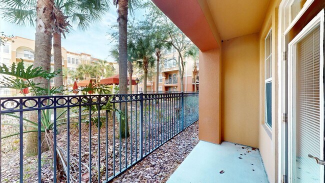Building Photo - Nice condo for rent in the heart of the St...