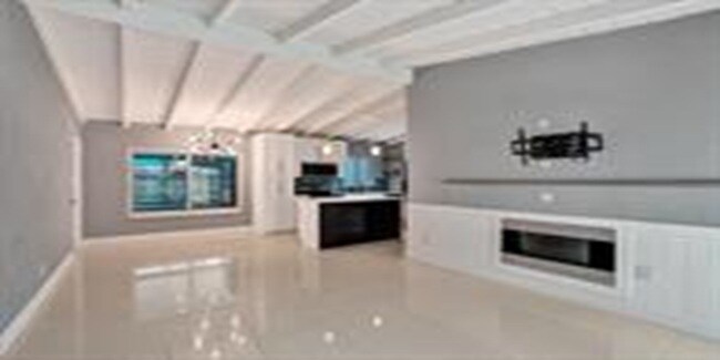 Building Photo - 4670 SW 25th Ave