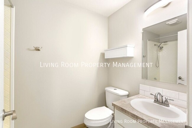 Building Photo - 8715 NE 109th Ct