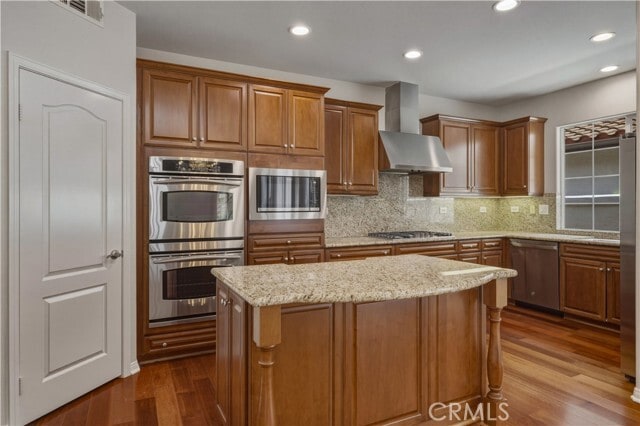 Building Photo - 65 Wonderland