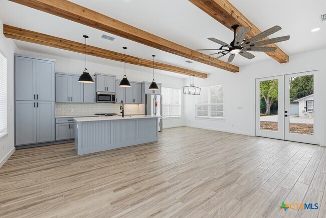 Building Photo - 158 S Academy Ave