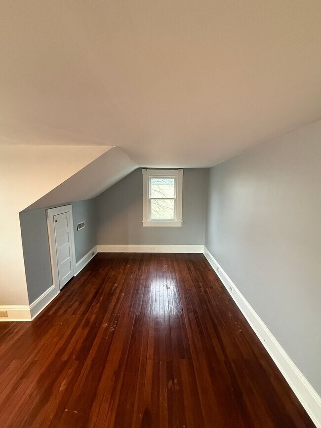 Building Photo - Single-Family Home with Fenced Yard in Cambridge, MD