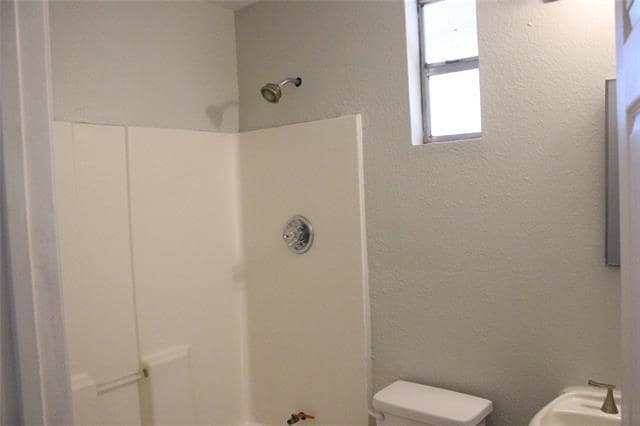 Building Photo - 504 Bumpas St