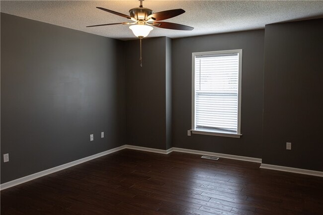 Building Photo - 439 Chetola Rd