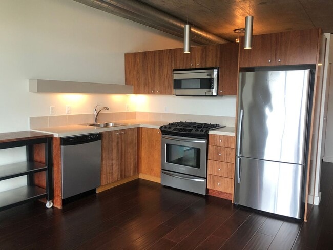 Building Photo - Charming 1-Bedroom Condo with Open Layout & Natural Light!