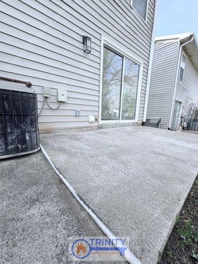 Building Photo - Now Available – Updated 2BR Apartment in Easley!