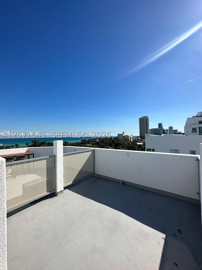 Building Photo - 7728 Collins Ave