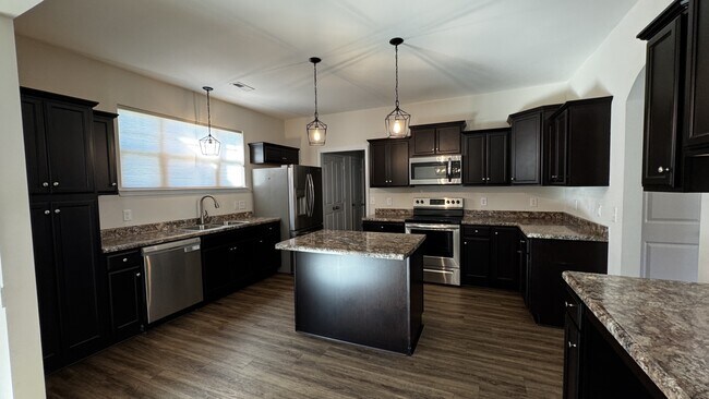 Building Photo - 330 James Hedrick Ct