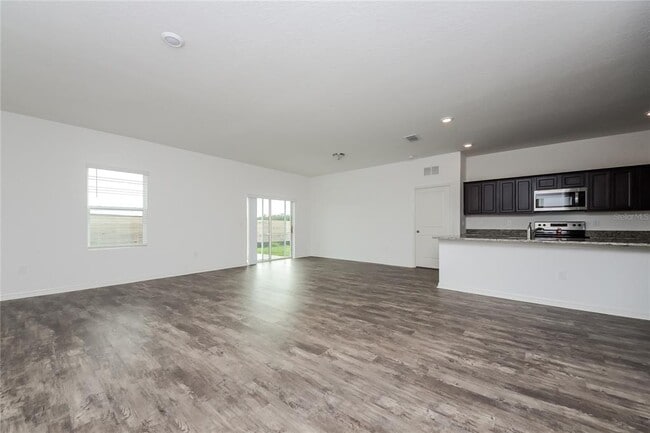 Building Photo - 1009 Hidden Dr