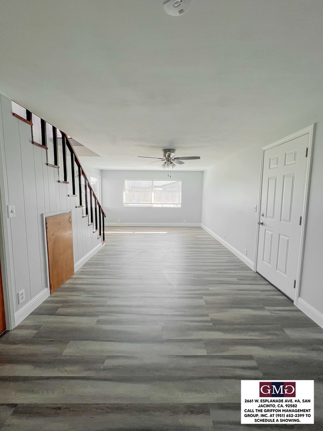 Building Photo - 3 Bedroom, 2 Bathroom House w/ Bonus Rooms...