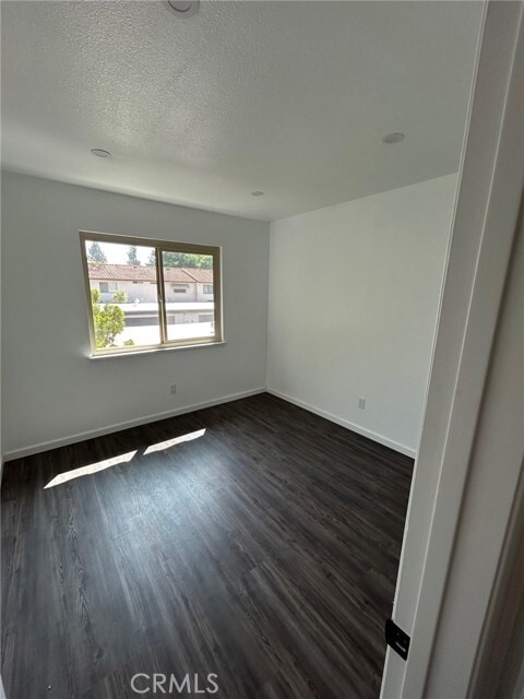 Building Photo - 2709 Tropicana Dr