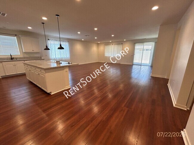 Building Photo - 45051 Marbella St