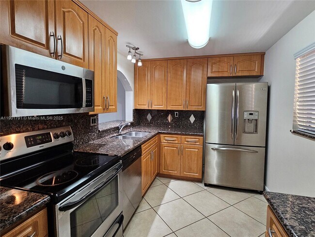 Building Photo - 8415 SW 107th Ave