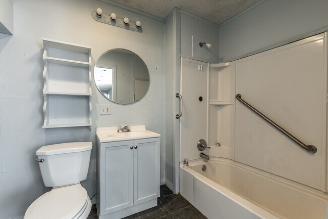 Building Photo - 113 County Rd 1604