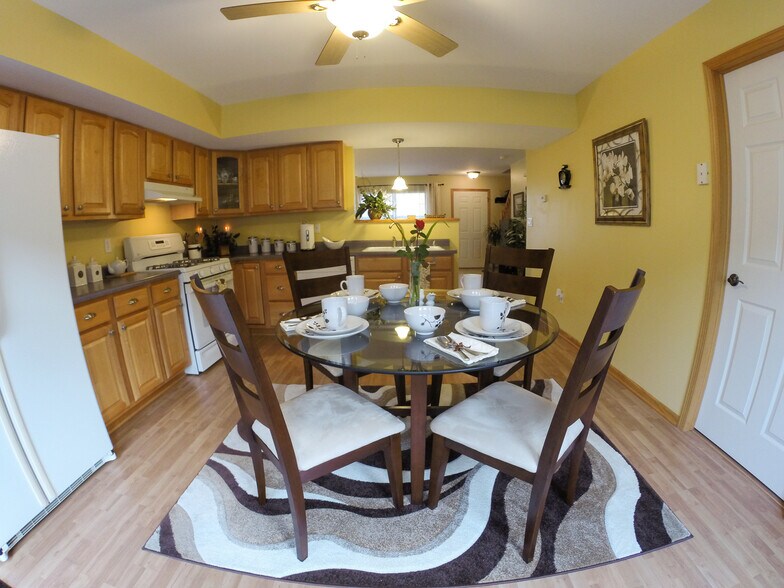 Building Photo - 1822 Aspen Ct
