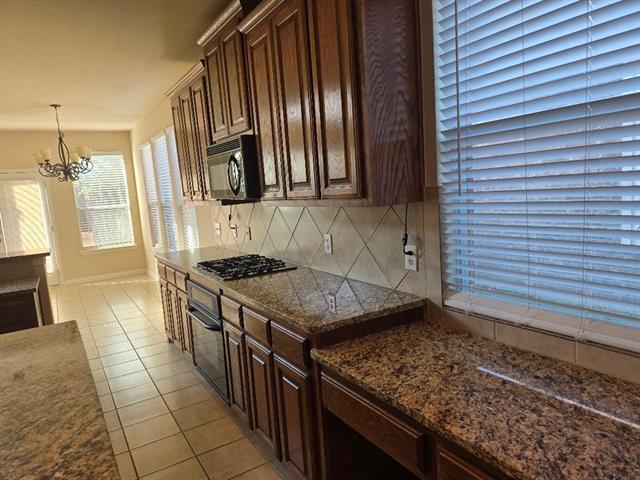 Building Photo - 5554 Emerson Ct