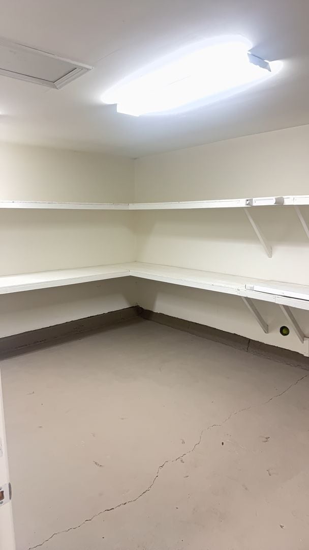 Building Photo - Great 2 Bedrooms 1 Bath Home