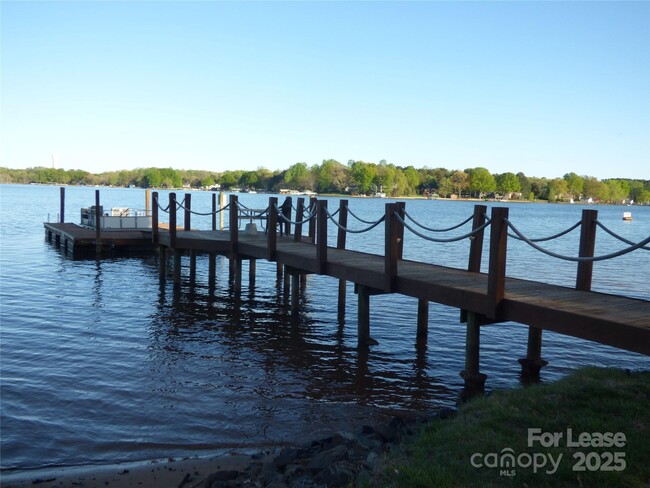 Building Photo - 286 Wood Duck Loop