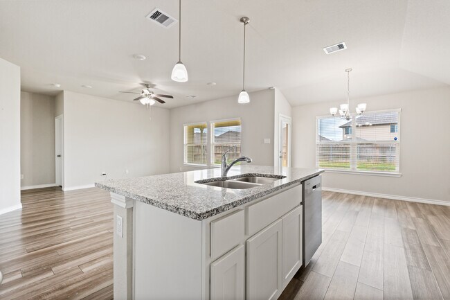Building Photo - Natchez Home