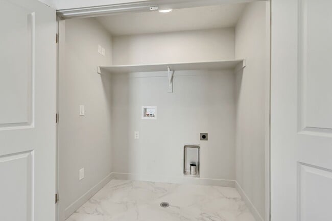 Building Photo - 3 Bedroom 2.5 Bathroom Home in Lehi!