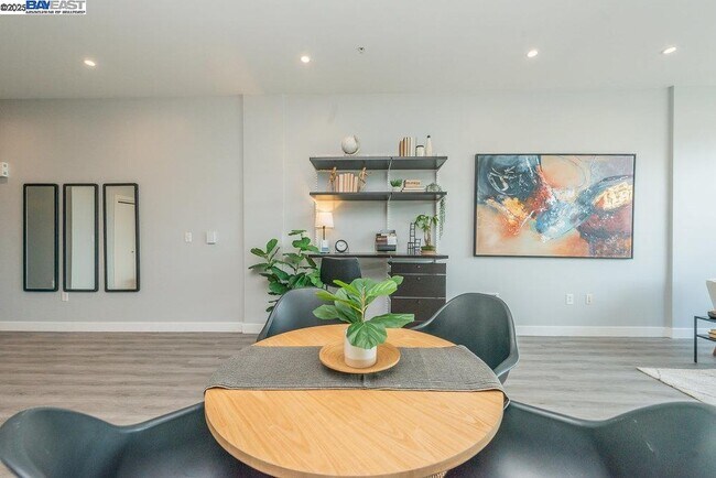 Building Photo - 1001 46th St