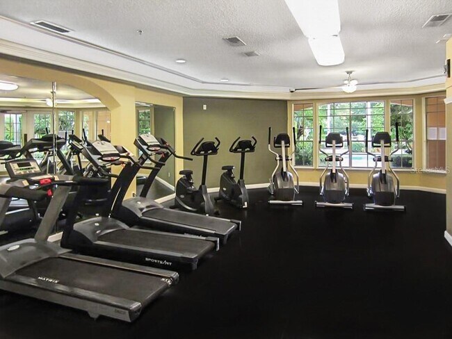 Building Photo - 7330 Westpointe Blvd