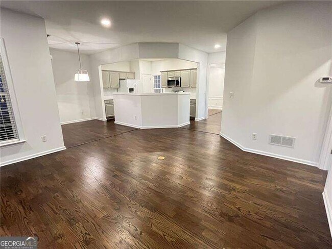 Building Photo - 319 Dexter Dr